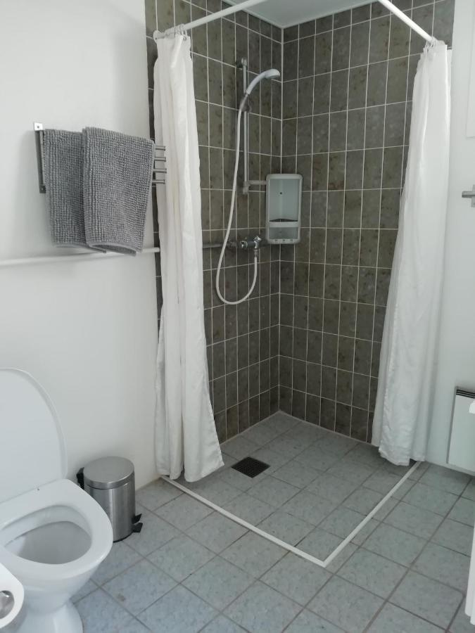 Like Home Holiday House 9 A Варде Екстериор снимка